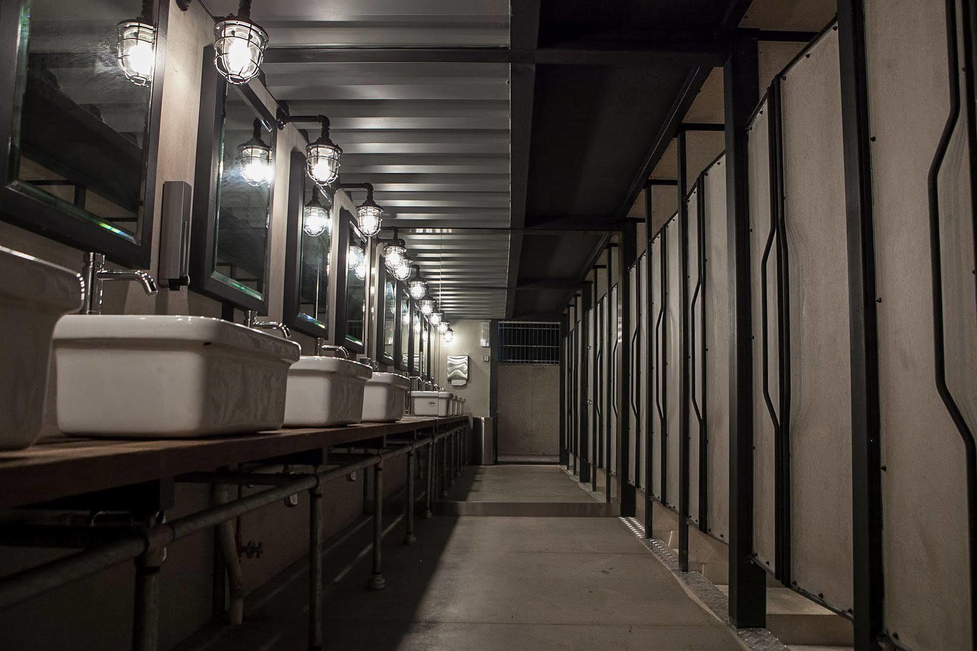 Capsule By Container Hotel Sepang Exterior photo